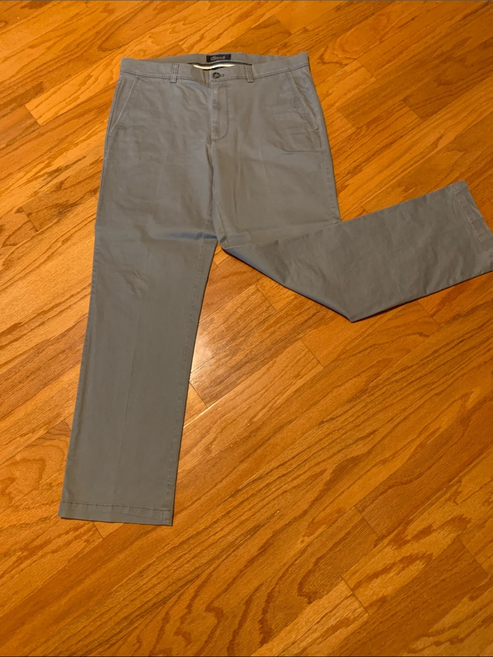 Roundtree & Yorke Light Gray Chino Pants